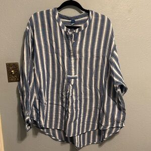 Old Navy XXL long sleeve top blue white stripes